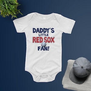 Daddy's Little Red Sox Fan Baby Strampler
