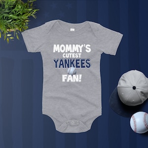 Mommy&#39;s Cutest Yankees Fan Baby bodysuit