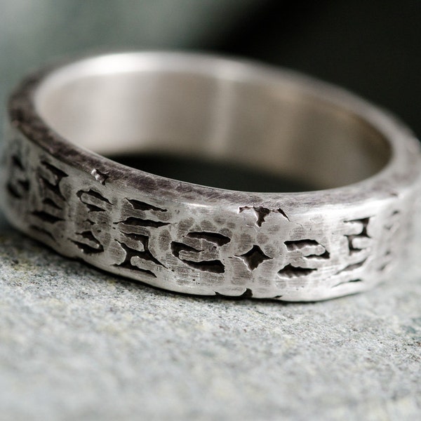 Silver mans 'Relic' ring