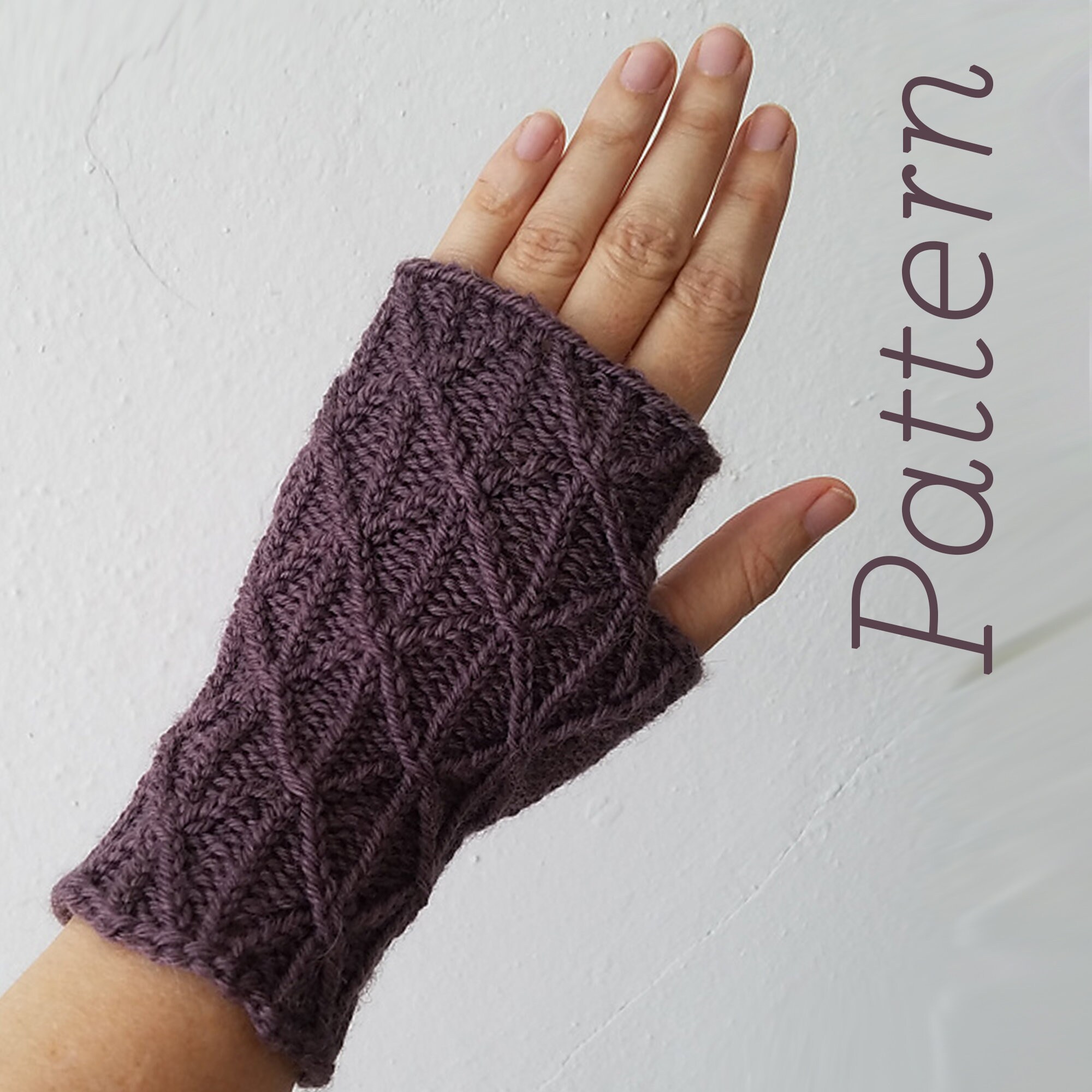 Athena Fingerless Gloves: Free Knitting Pattern