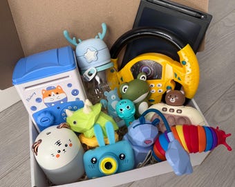 Lot de jouets pour bébé, boîte mystère, coffre à jouets pour tout-petit, cadeau de baby shower pour garçons, panier-cadeau de jouets pour nouveau-né