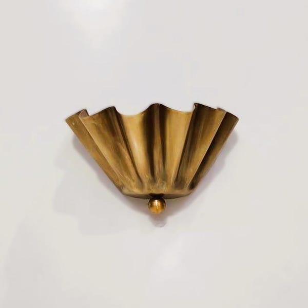 Half Flower Brass Wall Sconce – Handmade Floral-Inspired Wall Light for Bedroom, Hallway, or Patio