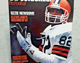 Street & Smith Football Magazine 1988 Ozzie Newsome Cleveland Browns Doug Williams Anthony Carter vintage mag NFL Good-VG