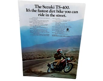 Anuncio impreso vintage de la motocicleta Suzuki TS400 de 1972: la moto de cross callejera más rápida