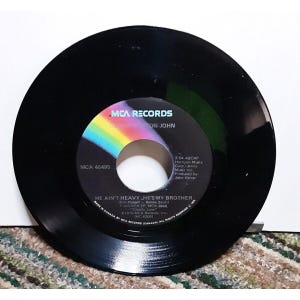 Olivia Newton John He Aint Heavy Hes My Brother 45 Record MCA 1975