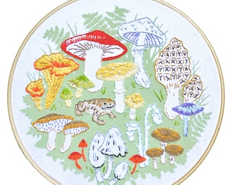 Broderie de champignons, Kit de broderie d’études sur la nature, Broderie d’anneau de champignon, Kit de broderie DIY, Heidi Boyd