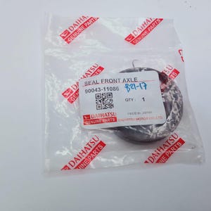 Daihatsu Taft F50 Taft Badak Front Wheel Axle Housing Oil Seal 90043-11086
