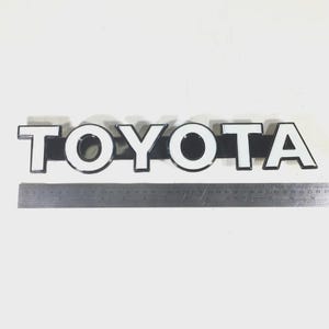 För Toyota Land Cruiser BJ70 4Runner Frontgrill Emblem 1981-1989 Emblem Logo Panel