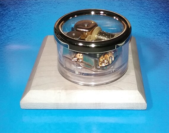 Play /"Edelweiss/" Melody Hand Crank Music Box With Sankyo Musical Movement