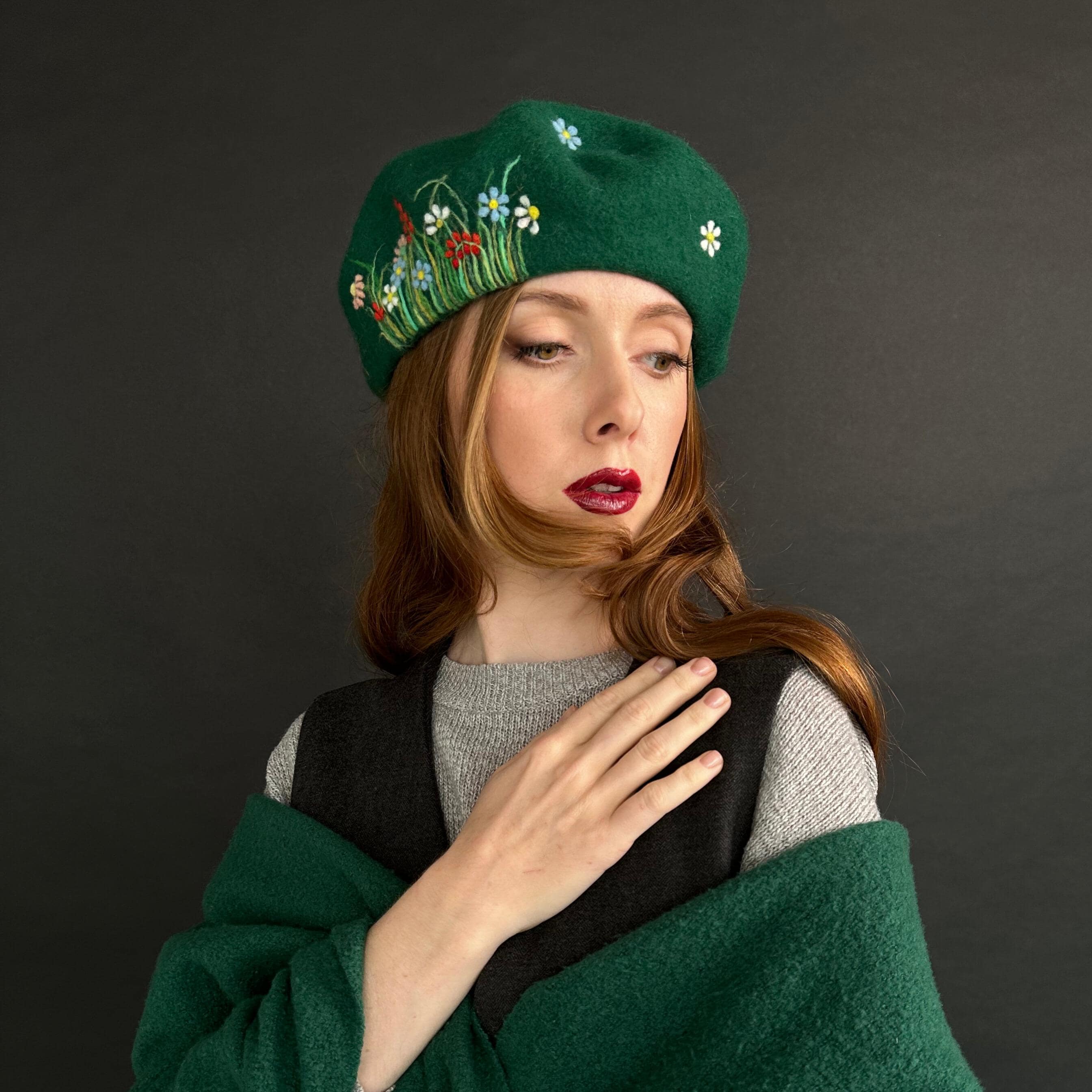 Vintage Handmade Spring Blooms Wool Felt Beret Green Wool Beret With Hand Felted Flowers – Handmade Spring  main image 2