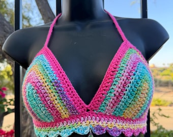 Scallop Edge Festival Top Bralette with Pendant