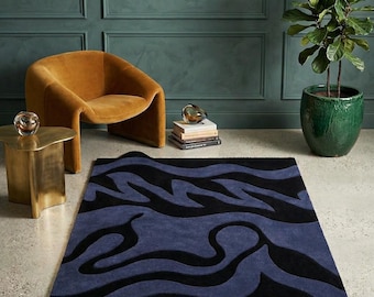 Tappeto in lana trapuntato a mano - Motivo astratto a onde organiche blu navy e nere - Tappeto moderno di lusso per interni - Design contemporaneo fluido e ondulato per l'arredamento della casa