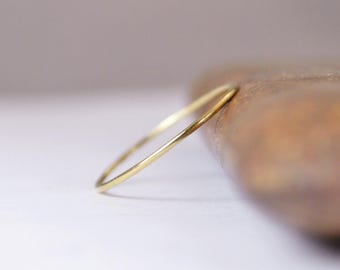 Super Thin ROUND 18k Solid Yellow Gold Stacking Ring