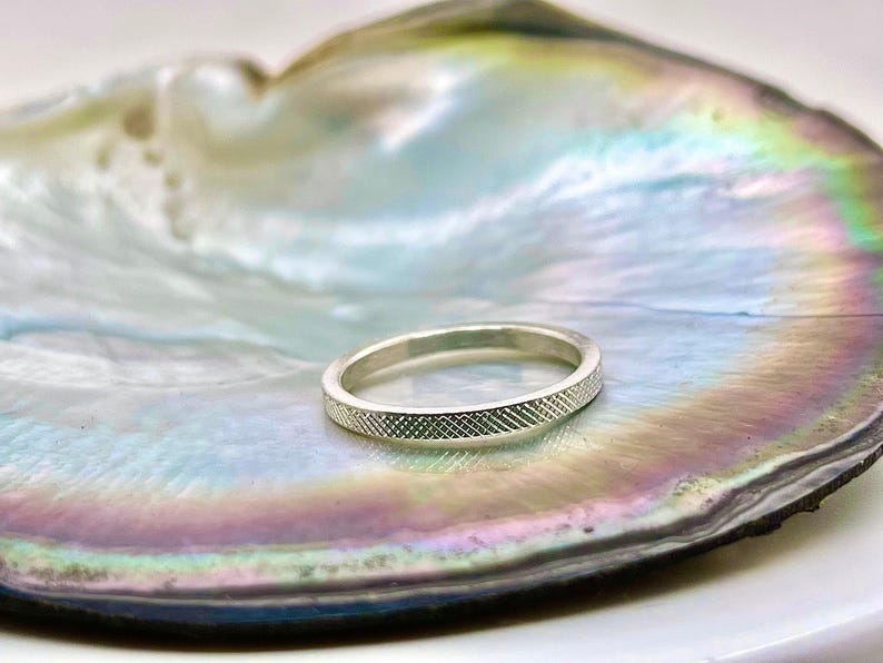 950 Platinum Ruthenium Wedding Ring, 2mm Florentine Engraved Band image 3