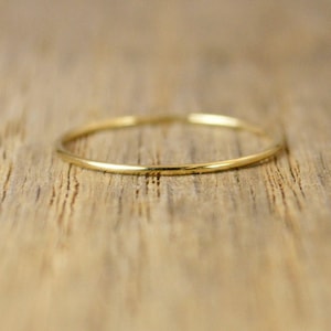 Super Thin ROUND 18k Solid Yellow Gold Stacking Ring image 2