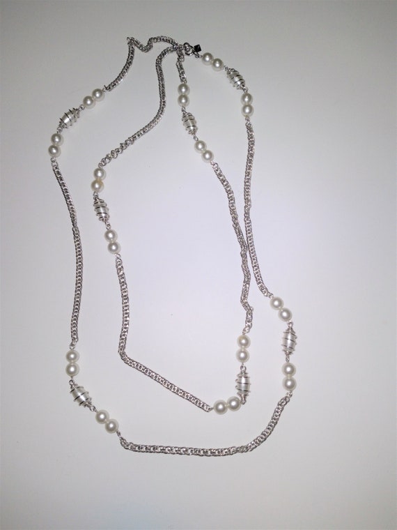 Vintage Sarah Coventry Silver and Pearl Necklace … - image 1