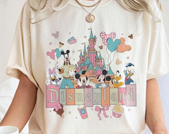 Retro Disneyland Original Comfort Colors-skjorta, Musse Pigg och vänner-skjorta, Disney-resa med familj 2026-skjorta, Disneyland Castle-skjorta