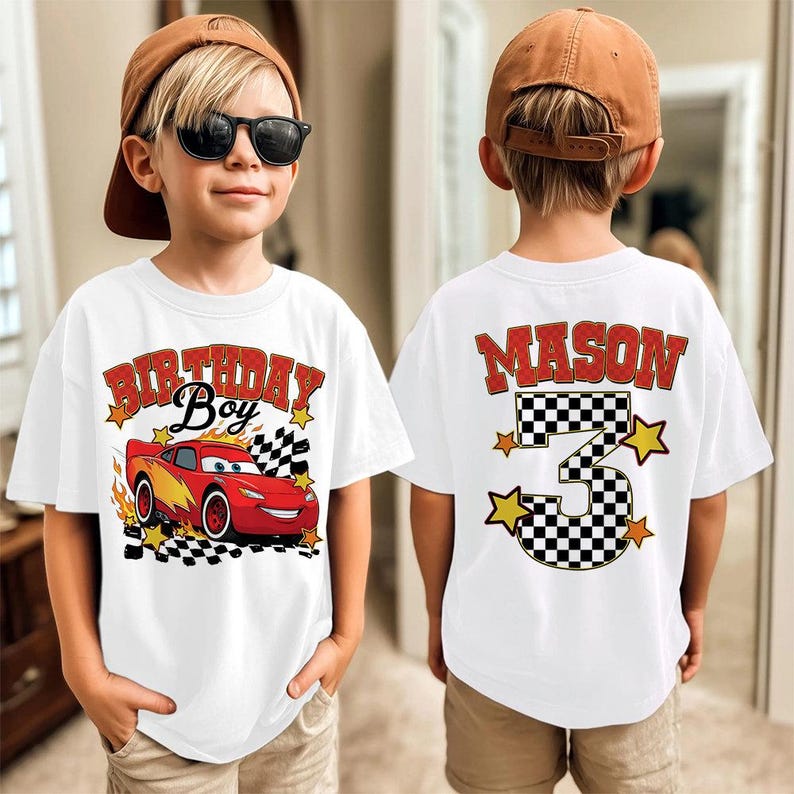 Chemise personnalisée anniversaire Cars Disney, t-shirt anniversaire garçon Lightning McQueen, chemise Pixar Pit Crew, chemise voyage anniversaire famille, t-shirt anniversaire WDW image 4