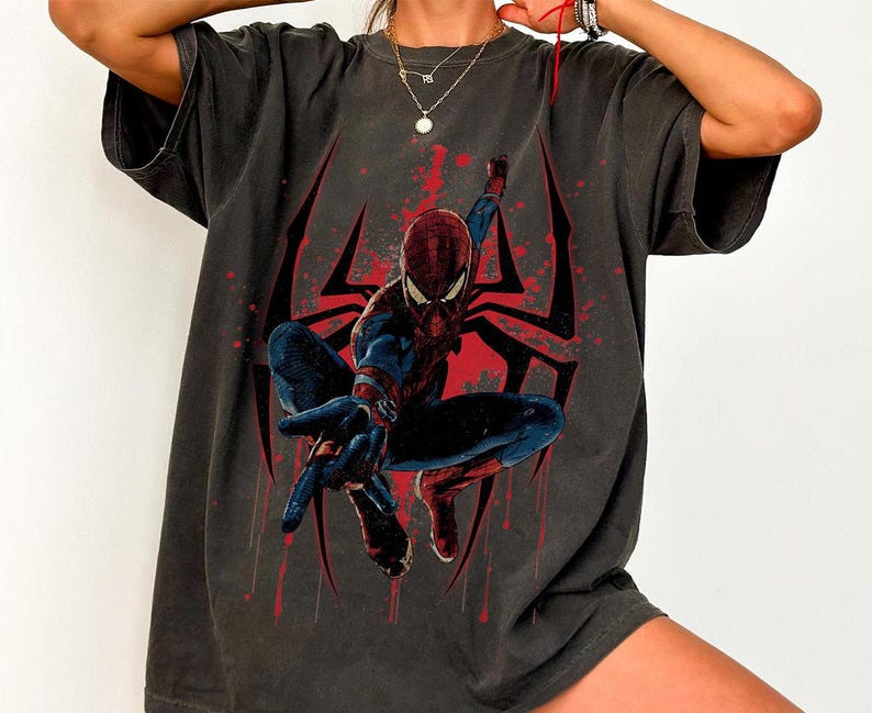 Puede incluir: Un juego de tres tazas de cer&aacute;mica con un acabado mate moteado. Las tazas son de color crema, gris claro y gris oscuro. Cada taza tiene un dise&ntilde;o simple y minimalista, ideal para caf&eacute; o t&eacute;.