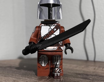 Mandalorian Figure with Darksaber Star Wars Large Display Statue 500 Percent Scale Bounty Hunter Collectible Fan Gift