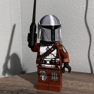 Mandalorian Figure with Darksaber Star Wars Large Display Statue 500 Percent Scale Bounty Hunter Collectible Fan Gift image 12