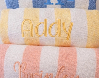 Toalla de playa con rayas estilo cabaña bordadas a medida / Mezcla de algodón con monograma personalizado