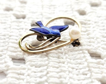 Wells brooch, 14K gf signed pin, Bluebird cultured Pearl (?), Vintage brooches, blue jewelry, enamel gold filled heart setting, 1940s, happy