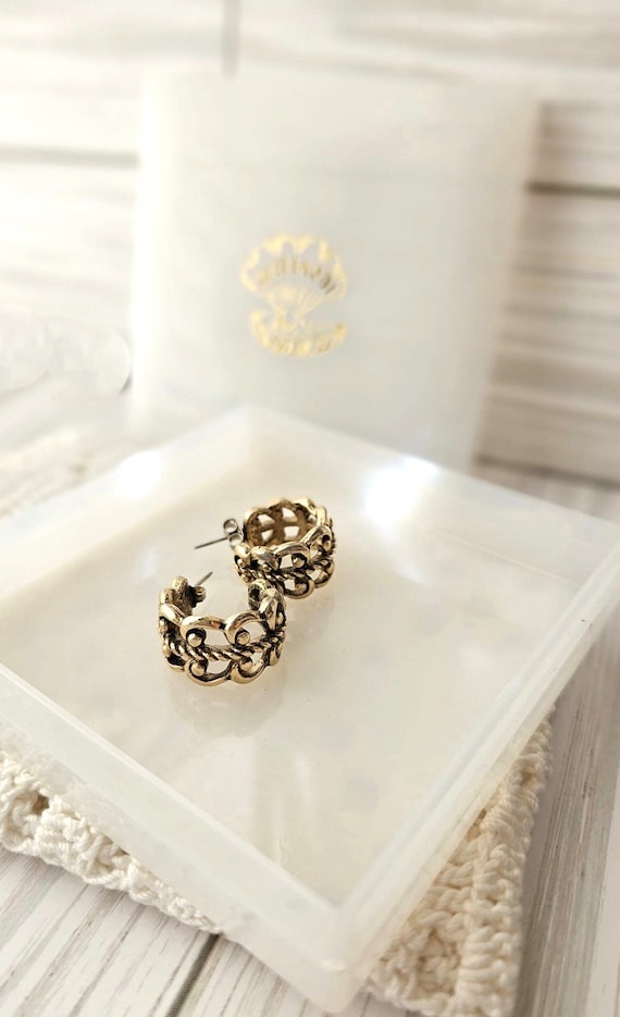 Avon earrings, huggy hoops, filigree open scroll r