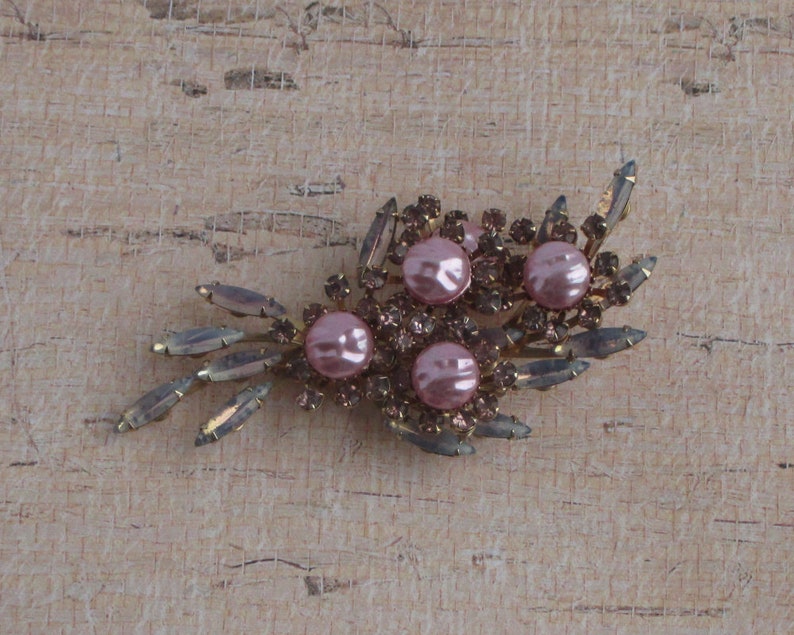 Vintage Pink Pearl Rhinestone Brooch Pearl Stones Juliana image 3