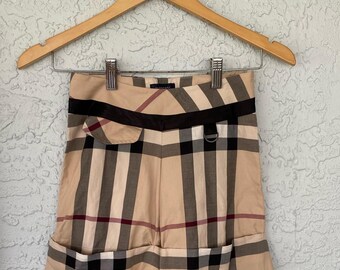 Adorable Vintage Burberry Girl's Shorts Size 8