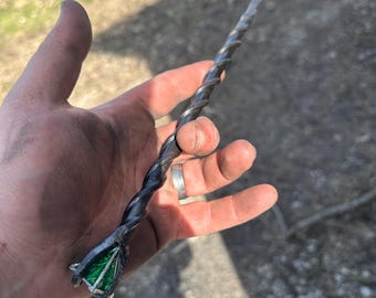 Varita forjada a mano.