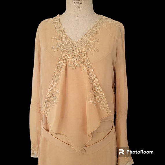 Antique 1920s Silk 2 Piece Dress. Peachy Beige. L… - image 3