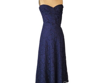 Vintage 1940er Jahre Marineblaues Spitzenkleid mit Jacke, Trägerloses Cocktailkleid, S