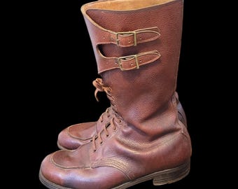 Vintage 1945 WW2 British-Canadian Two Buckle Lace Up Leather Boots. Officers Boots. John White. Broad Arrow WD (War Dept.).Mens SZ 8 L Fitt.