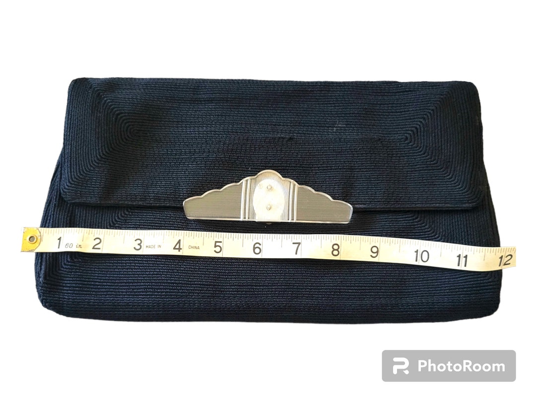 Vintage 1940s Leather Clutch – Diamond Embossed – Moiré Lining