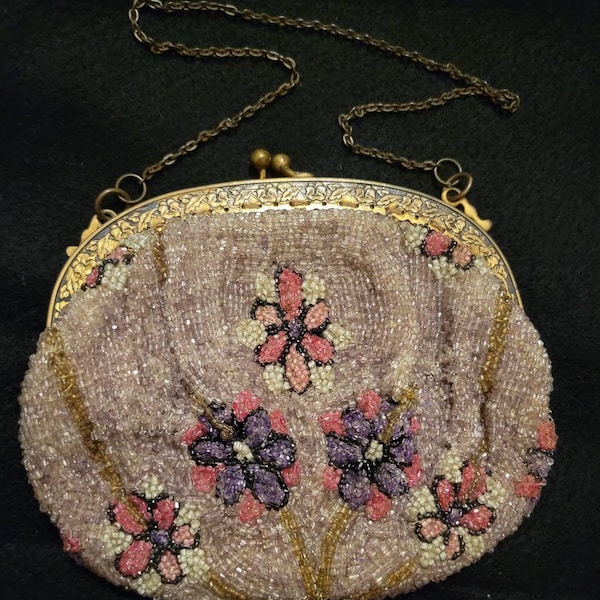 Lovely Edwardian Art Nouveau Glass Beaded Purse Handbag. Made in France. Beige With Pink Lavender Floral Design. Silk Lining Needs Replacing