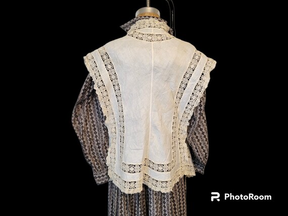 Antique Victorian Cotton Lingerie Vest. 1880s-90s… - image 4