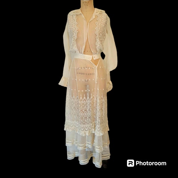 Lovely Antique Net Lace 1900s Dress. Edwardian Fashion. Embroidered Net Lace. Extra Small.