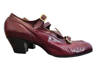 Edwardian Shoes. Antique Womens Shoes. Oxblood Soft Leather. Strap. Approx Sz 6 N. See Measurements.