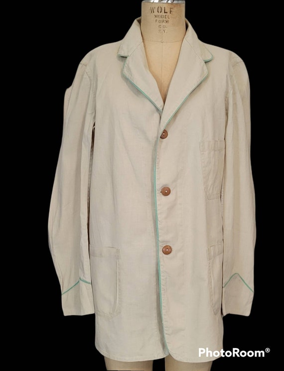 Vintage Late 30s to Early 1940s Womens Workwear Factory Wear Cotton Linen Jacket. Chicago Telephone Supply. Claytons Linens. Snower Mfg.