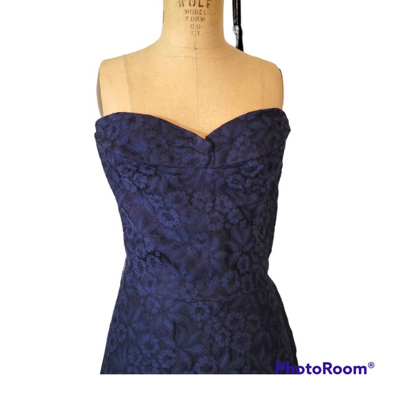 Vintage 1940s Strapless Navy Blue Lace Dress With… - image 3