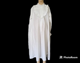 Antique Victorian Sleepwear. Nightgown. Night Dress. Heavier Cotton Linen or Muslin. Pintucks. Broderie Anglais. Large