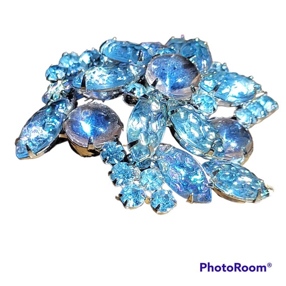 Vintage Juliana D & E Brooch. Light Blues. Lavend… - image 3