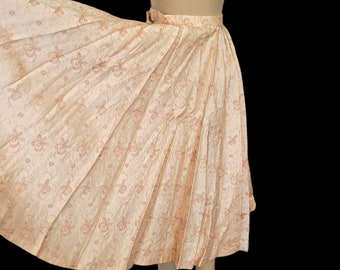 Vintage Early 1950s Full Circle Skirt. Pale Peach Satin Brocade. Side Metal Zip. Extra Small.