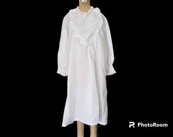 Antique Victorian Nightgown Night Dress. Late 1800s. 19th Century. Pintucks. Broderie Anglais. Shell Buttons. Large.