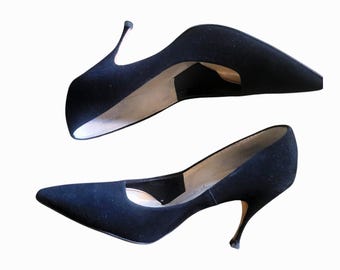 Vintage 1950s (1959 1960) Black Suede Heels Stillettos. Jacqueline Brand. 4 Inch Heels 7.5 to 8. Midcentury Fashion Shoes.
