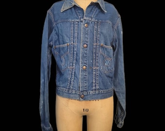 Vintage 1950s Type Two Denim Jacket. Jean Jacket. Montgomery Wards. 2 Patch Pockets. Pleated Front. Men's Small to Med.