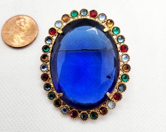 Vintage Large Oval Faceted Cobalt Blue Glass Brooch. Multicolored Rhinestones in Setting. Unmarked Costume Jewelry