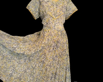Vintage Floral Rayon Voile Dress: 1940s-50s Pleated Skirt, 40B