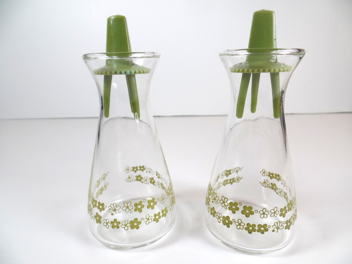 Pyrex Daisy Spring Blossom Salt & Pepper Shaker Set Pyrex Etsy